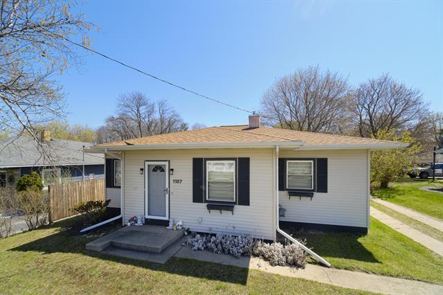 front view picture of 1187 Maple Road, Manistee, MI. 49660