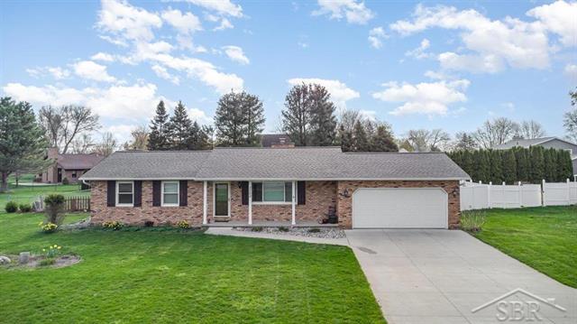 front view picture of 3700 Mannion Rd, Saginaw, MI. 48603
