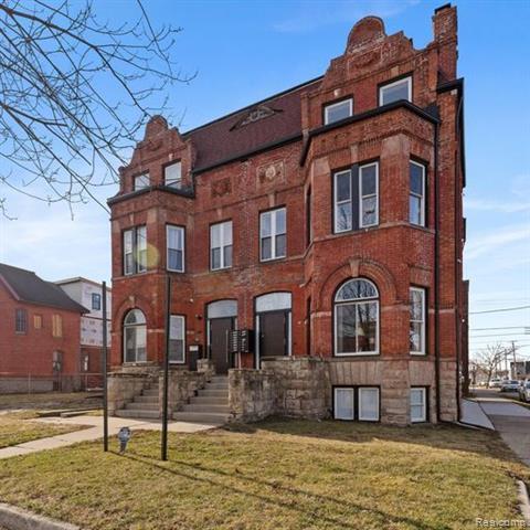 front view picture of 3143 Trumbull Street, Detroit, MI. 48216
