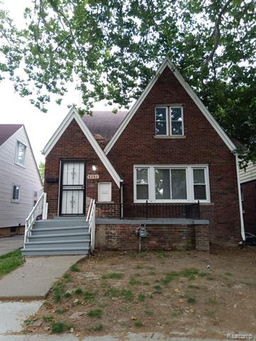 front view picture of 8280 Carlin Street, Detroit, MI. 48228