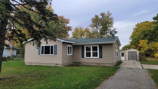 front view picture of 5236 N M 52, Owosso, MI. 48867