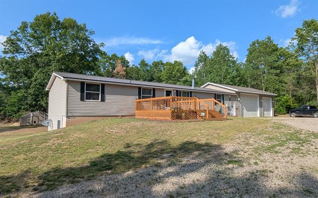 front view picture of 17122 Kent Avenue, Morley, MI. 49336