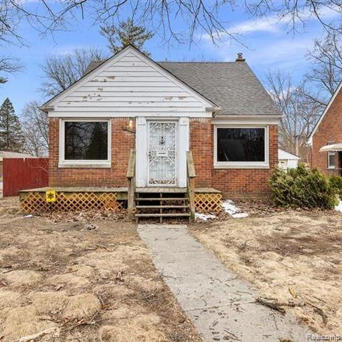 front view picture of 19405 Pierson Street, Detroit, MI. 48219