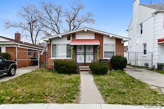 front view picture of 16816 Pinehurst Street, Detroit, MI. 48221