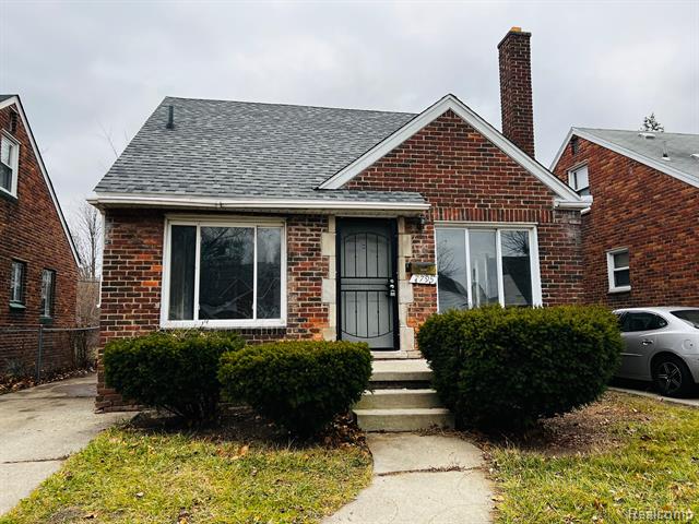 front view picture of 7795 Heyden Street, Detroit, MI. 48228