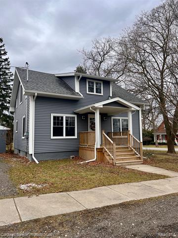 front view picture of 4006 Pleasant Street, North Branch, MI. 48461