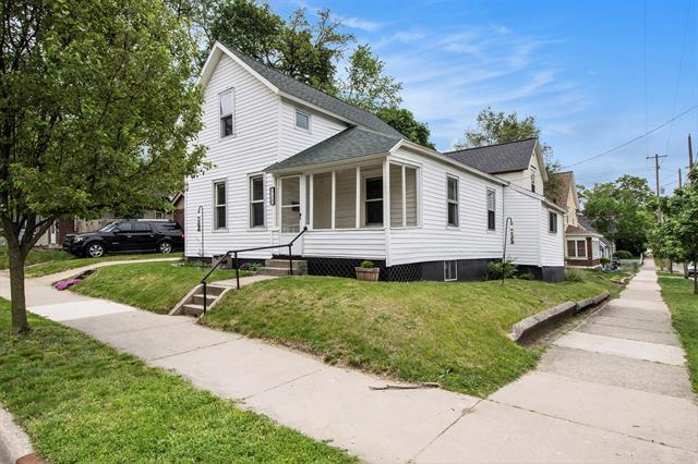 front view picture of 928 Baxter Street Se, Grand Rapids, MI. 49506
