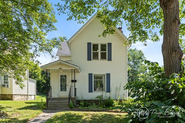front view picture of 416 Harter Street, Ionia, MI. 48846