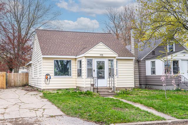 front view picture of 1958 Nevada Street, Muskegon, MI. 49441