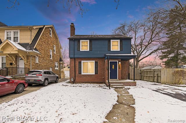 front view picture of 3829 Harvard Road, Detroit, MI. 48224