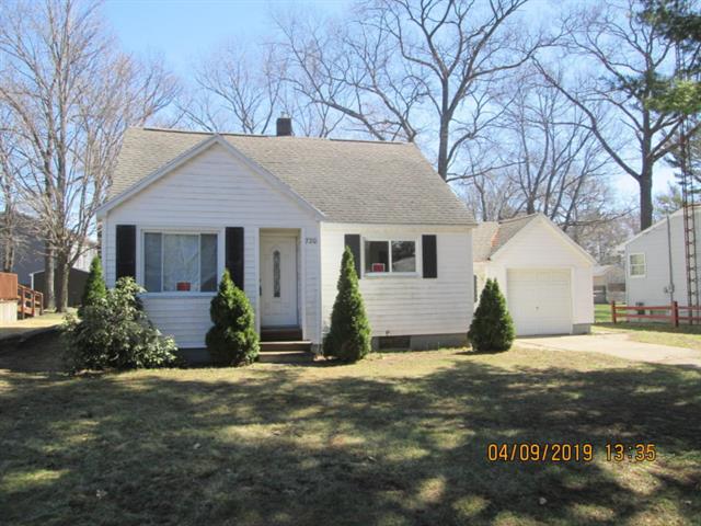 front view picture of 720 West Street, Muskegon, MI. 49442