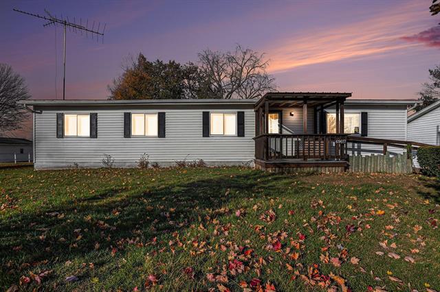 front view picture of 69617 Eisenhower Road, Sturgis, MI. 49091