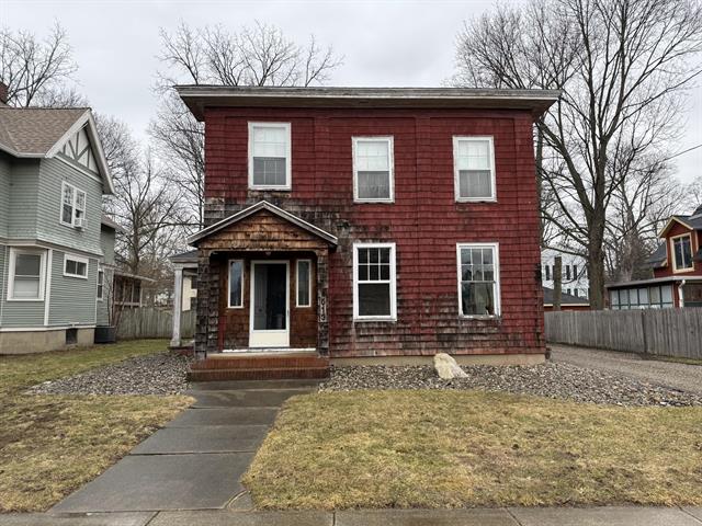 front view picture of 513 W Michigan Avenue, Marshall, MI. 49068