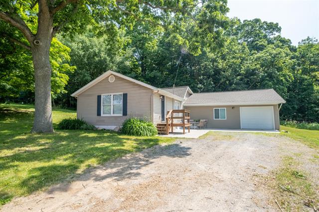 front view picture of 10456 Ferris Avenue, Grant, MI. 49327