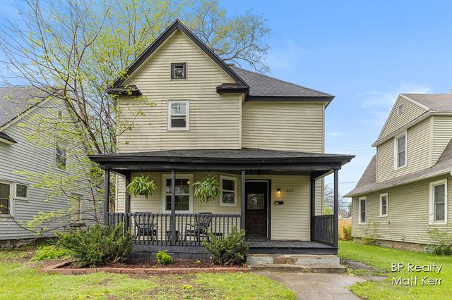 front view picture of 1323 Lafayette Avenue Se, Grand Rapids, MI. 49507
