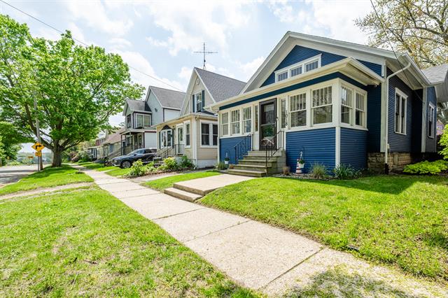 front view picture of 1018 Market, Saint Joseph, MI. 49085