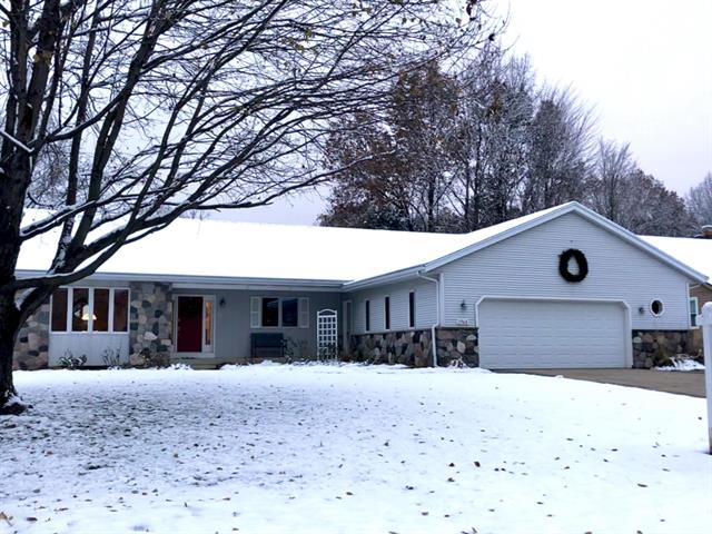 front view picture of 1763 Glenvale Court Sw, Wyoming, MI. 49519
