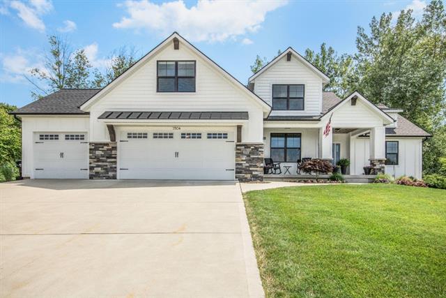 front view picture of 3504 Daffodil Dr Sw, Grand Rapids, MI. 49534