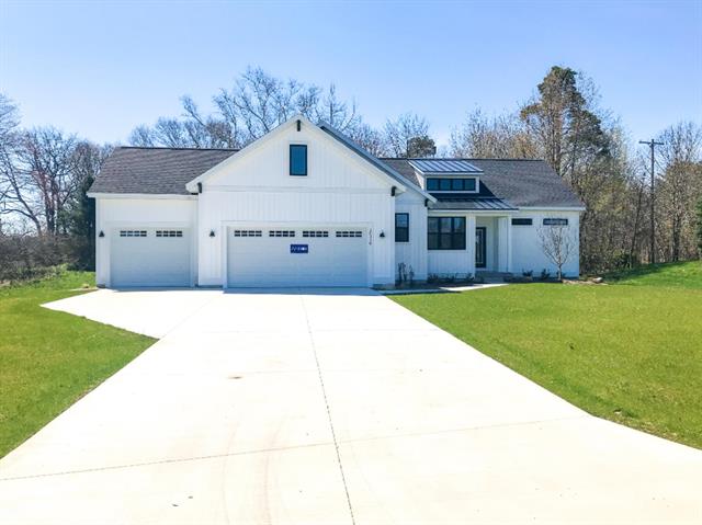 front view picture of 15178 Silver Fir Drive, Holland, MI. 49424