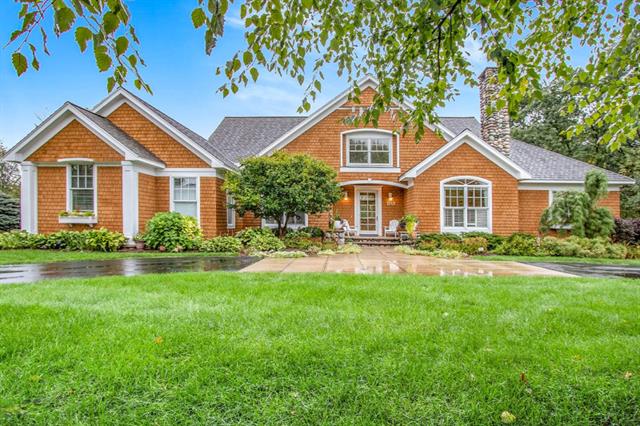 front view picture of 1740 Flowers Mill Court Ne, Grand Rapids, MI. 49525
