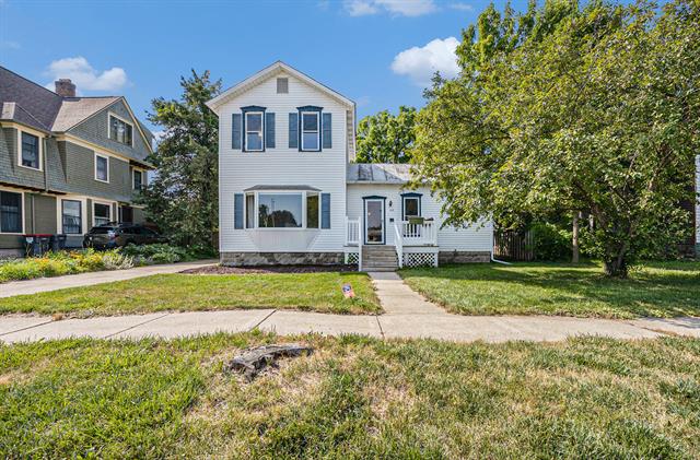 front view picture of 416 Kent Street, Lowell, MI. 49331