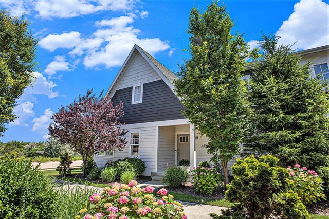 front view picture of 956 Whitwam Drive, Saint Joseph, MI. 49085