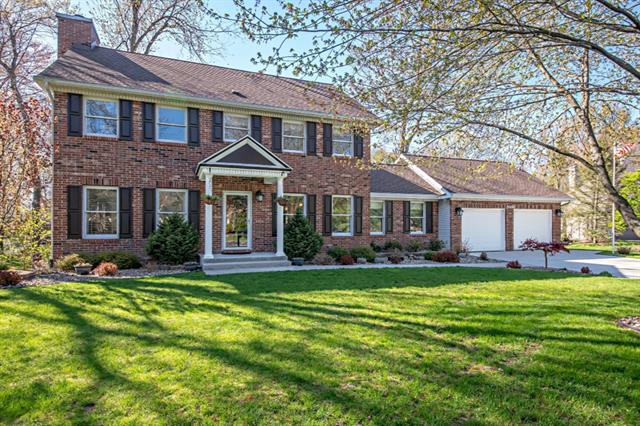 front view picture of 4296 White Pine Circle, Saint Joseph, MI. 49085