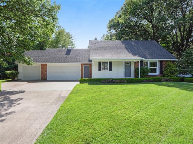 front view picture of 244 Leisure Lane, Holland, MI. 49424