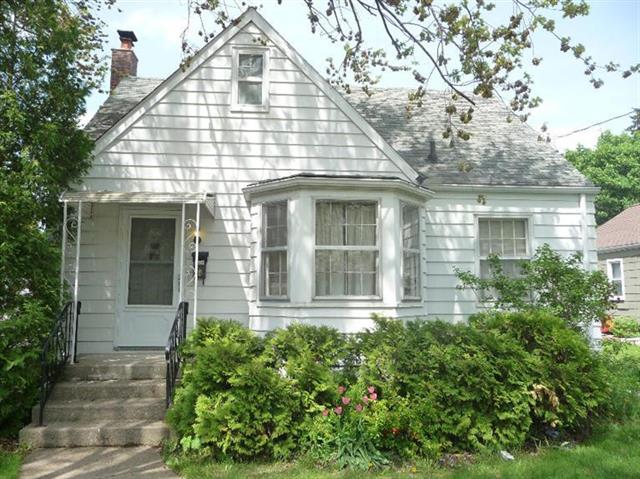 front view picture of 1370 University, Adrian, MI. 49221