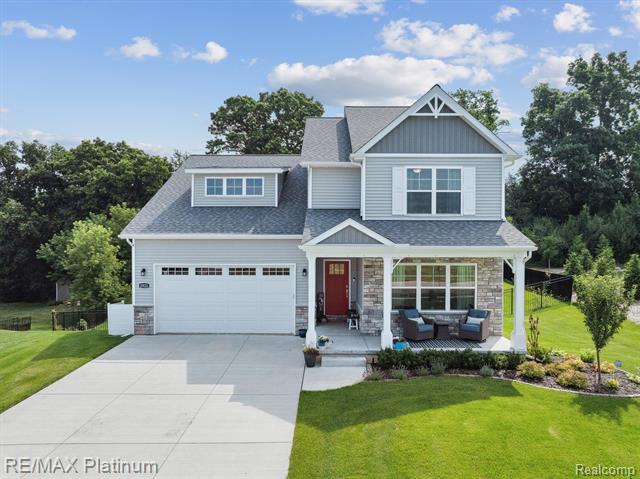 front view picture of 2921 Clivedon Road, Howell, MI. 48843