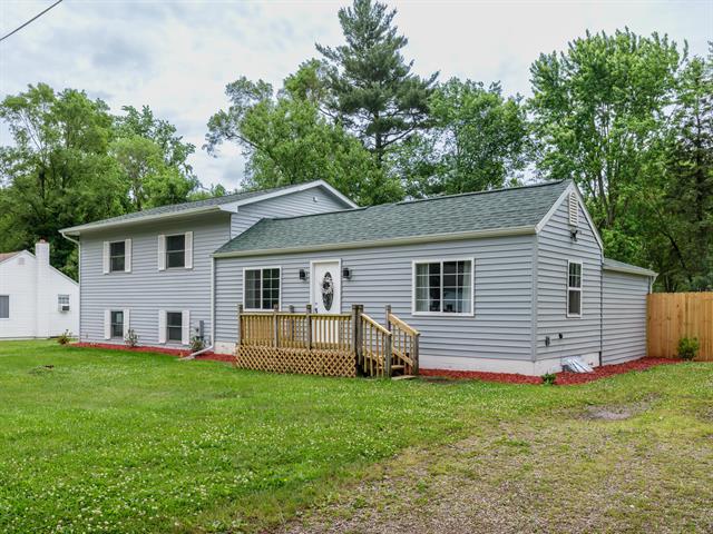 front view picture of 520 Della Street, Portage, MI. 49002