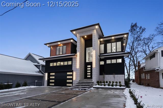 front view picture of 13281 Haddon Street, Fenton, MI. 48430