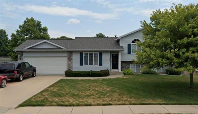 front view picture of 618 Sunmeadow Drive Se, Grand Rapids, MI. 49508