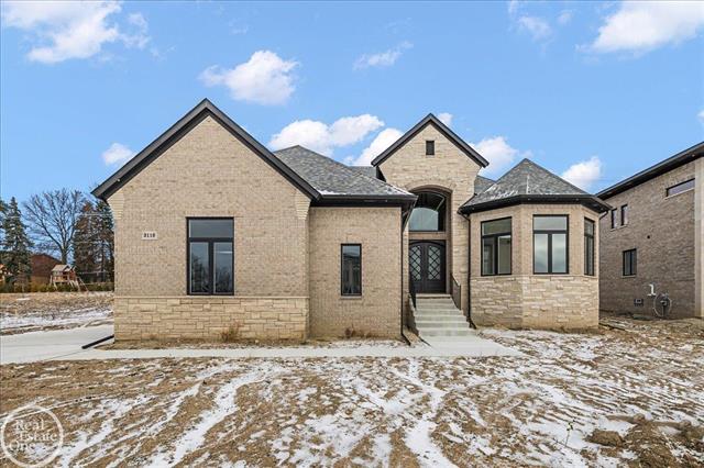 front view picture of 51701 Forster Lane #7, Shelby Township, MI. 48316