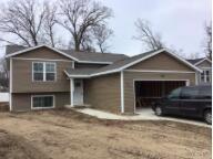 front view picture of 3983 Burlingame Avenue Sw, Wyoming, MI. 49509