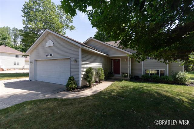 front view picture of 11342 56Th Avenue, Allendale, MI. 49401