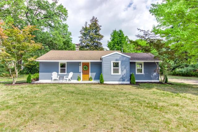front view picture of 5364 Grand River Drive Ne, Grand Rapids, MI. 49525