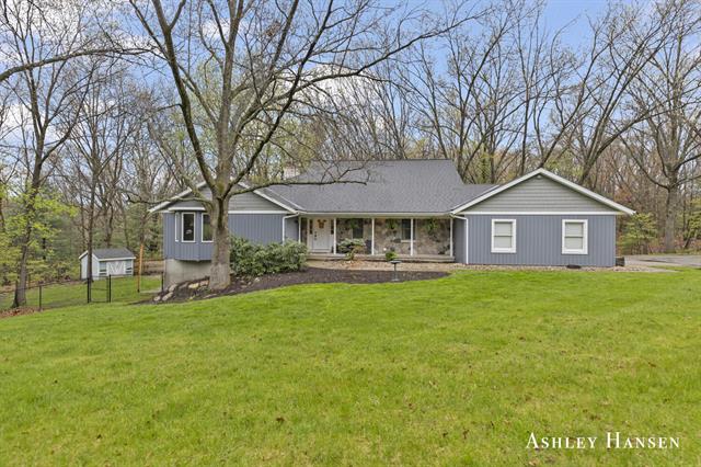 front view picture of 5615 Egypt Valley Avenue Ne, Belmont, MI. 49306