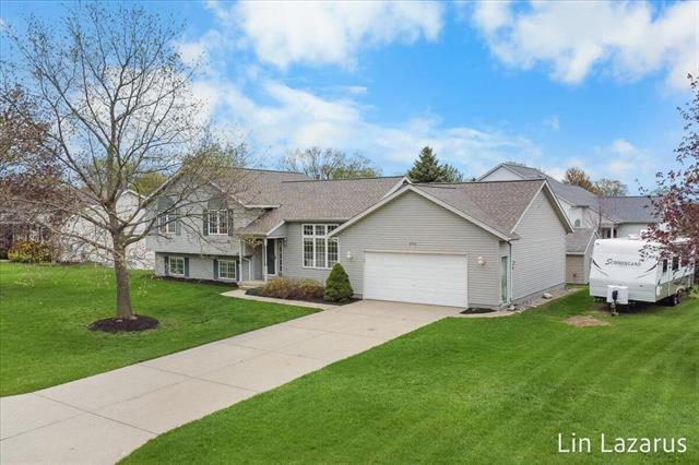 front view picture of 6332 Rush Creek Court, Hudsonville, MI. 49426
