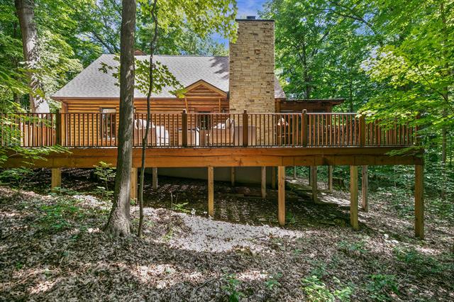 front view picture of 331 Charlestown Colony, Buchanan, MI. 49107