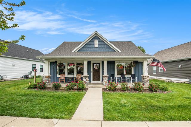 front view picture of 964 Everett Parkway, South Haven, MI. 49090