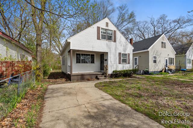 front view picture of 3326 Lemuel Street, Muskegon, MI. 49444
