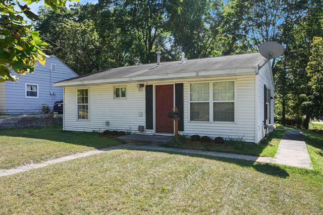 front view picture of 1455 W North Street, Kalamazoo, MI. 49006
