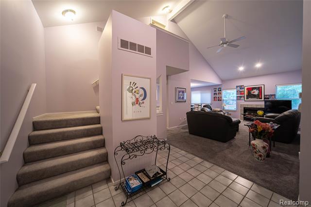 front view picture of 2090 Pleasant Dr, Walled Lake, MI. 48390