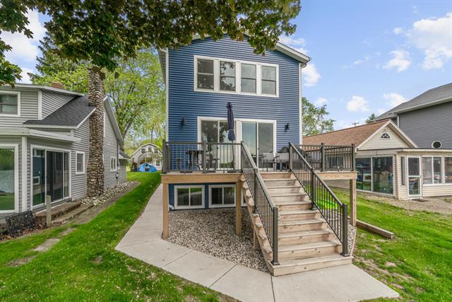 front view picture of 8841 Waruf Avenue, Portage, MI. 49002