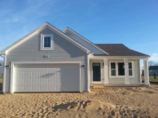 front view picture of 873 Hile Drive E, Muskegon, MI. 49441