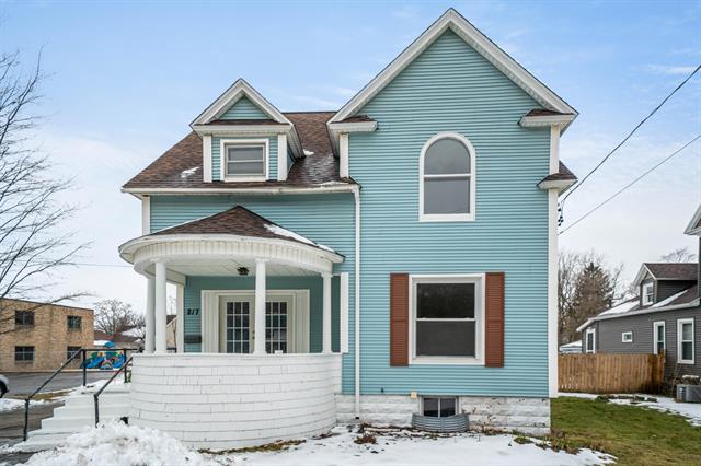 front view picture of 217 W Allegan Street, Otsego, MI. 49078