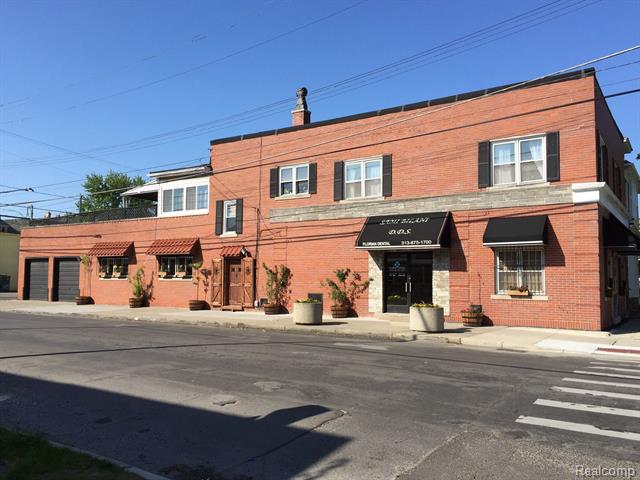 front view picture of 2462 Florian, Hamtramck, MI. 48212