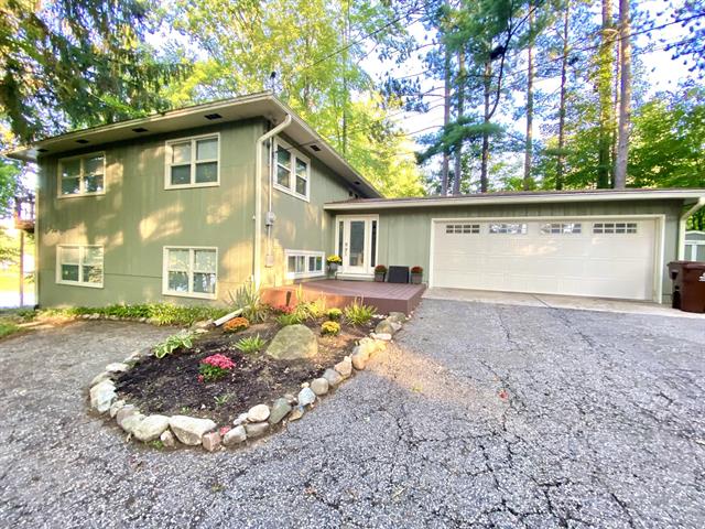 front view picture of 10755 Otahnagon Drive, Stanwood, MI. 49346