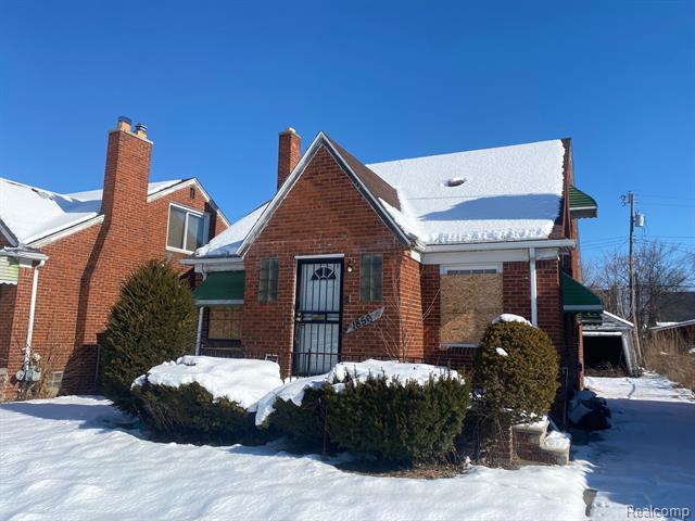front view picture of 18508 Runyon Street, Detroit, MI. 48234